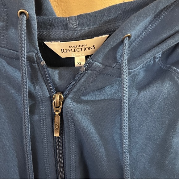 Set - Northern Reflections Activewear Set - Picture 3 of 9